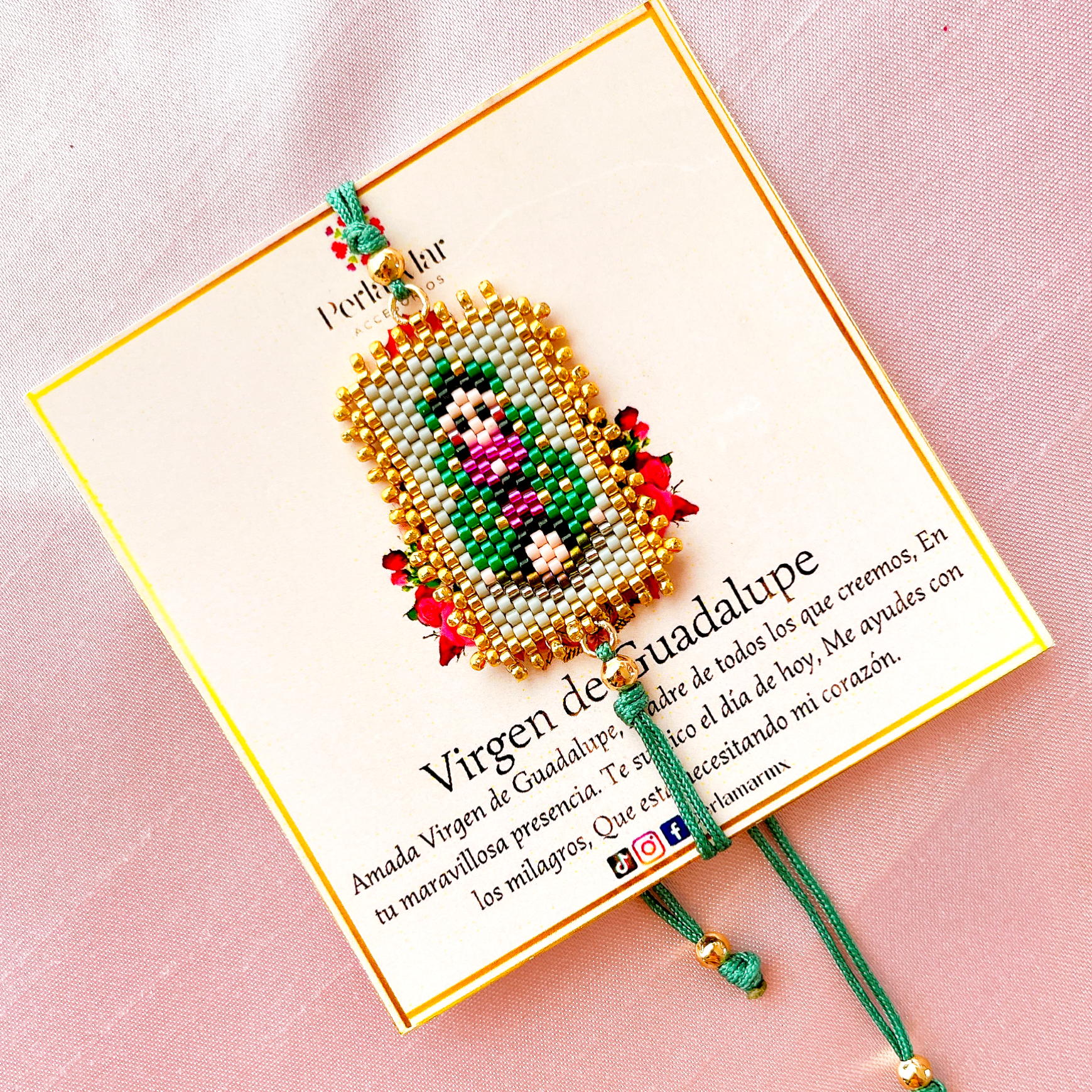 Virgen de Guadalupe escapulario