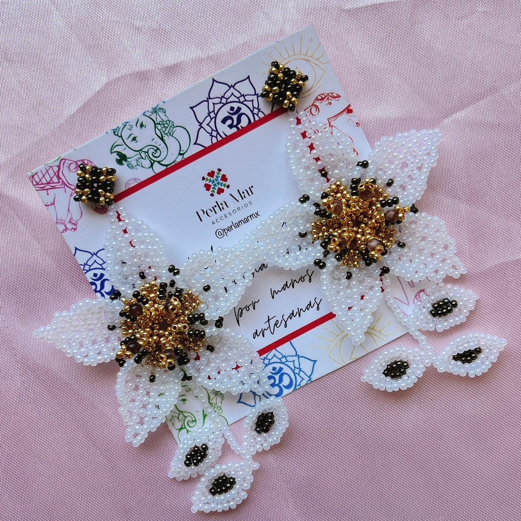 Maxi aretes flor chaquira