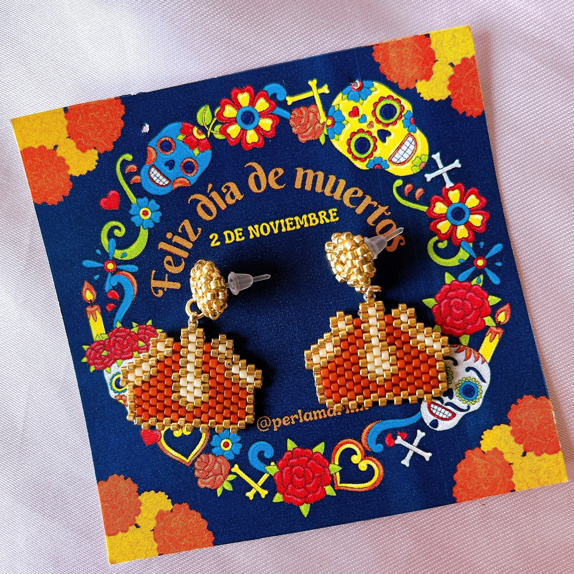 Aretes pan y chocolate de muerto