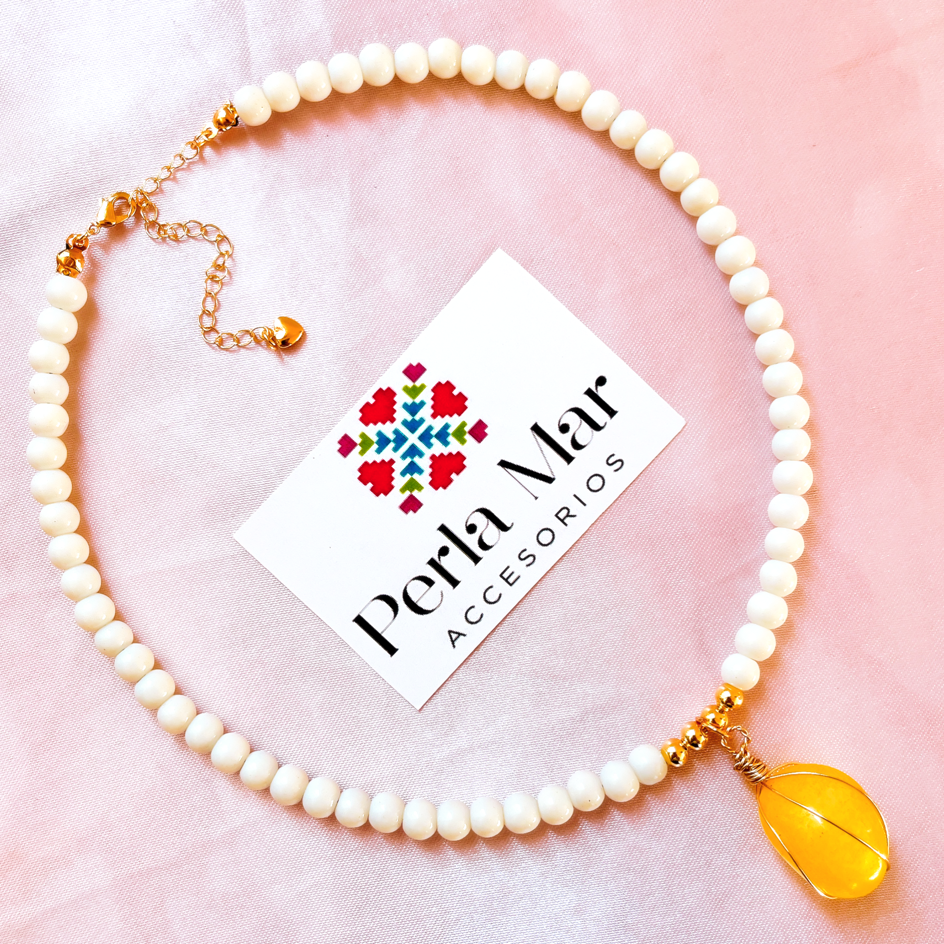 Collares con dije de piedra natural