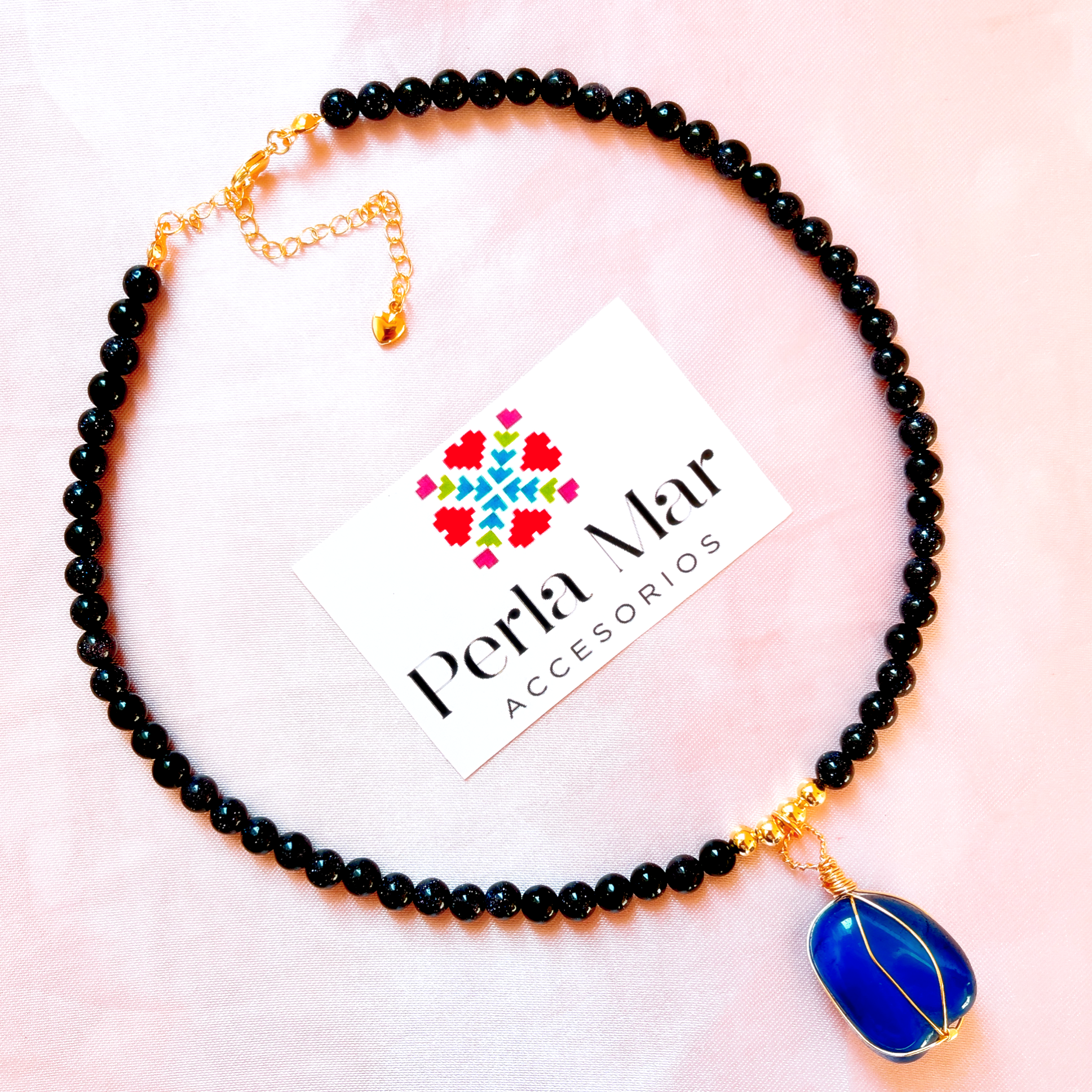 Collares con dije de piedra natural