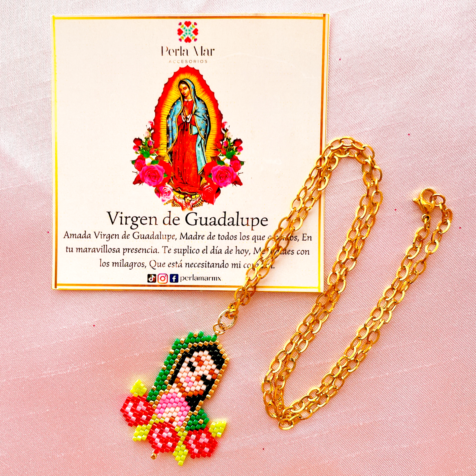 Virgen de Guadalupe carita con rosas