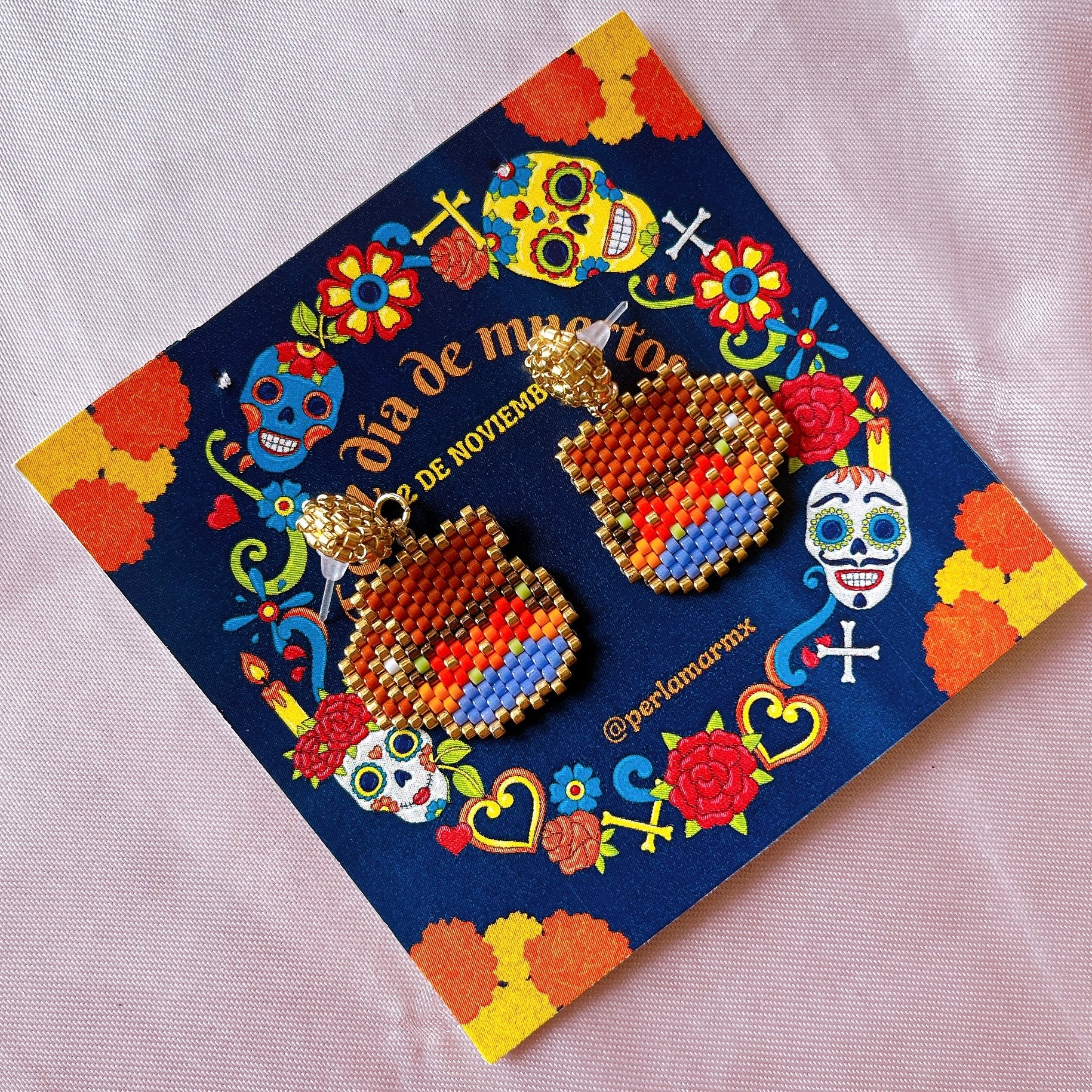 Aretes pan y chocolate de muerto