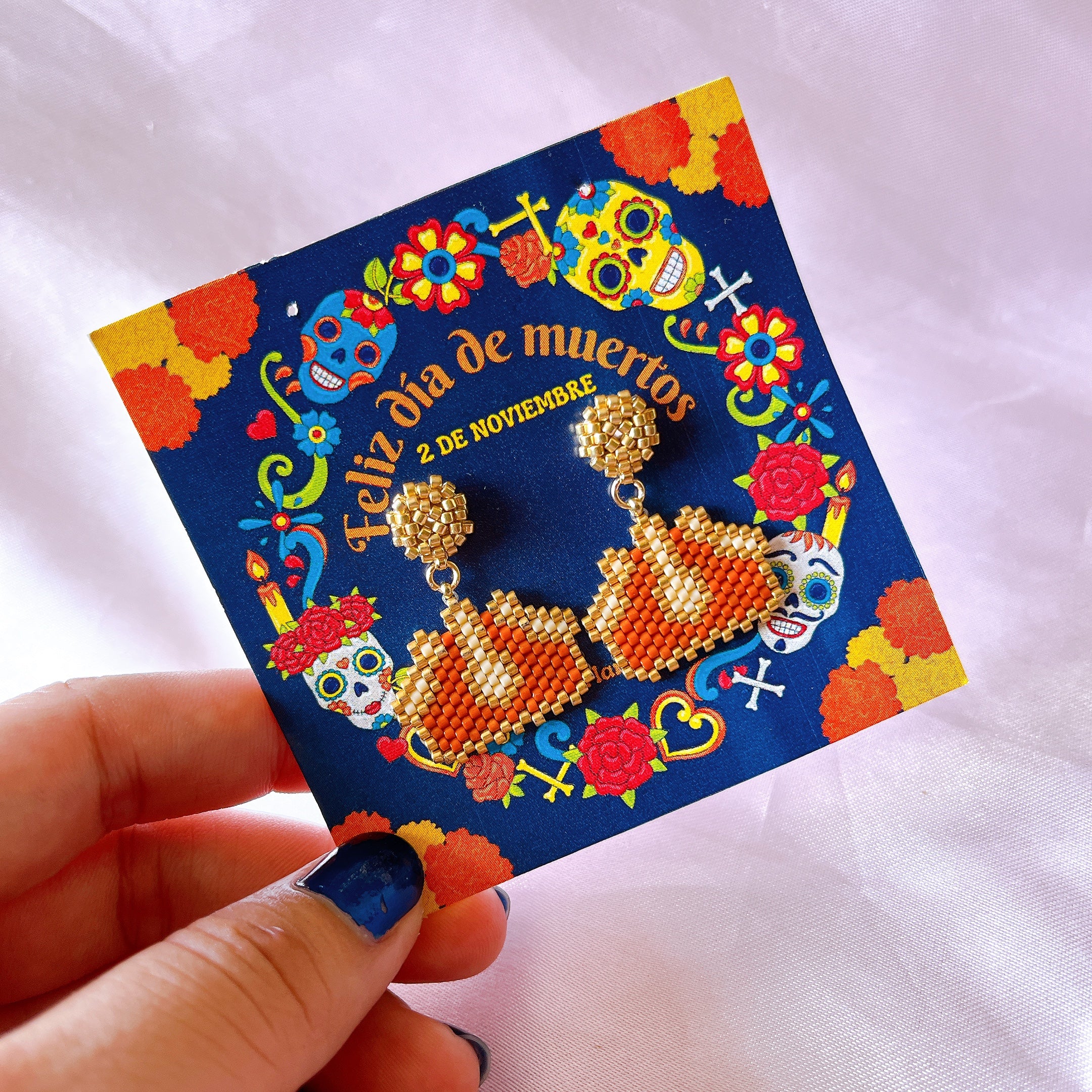 Aretes pan y chocolate de muerto